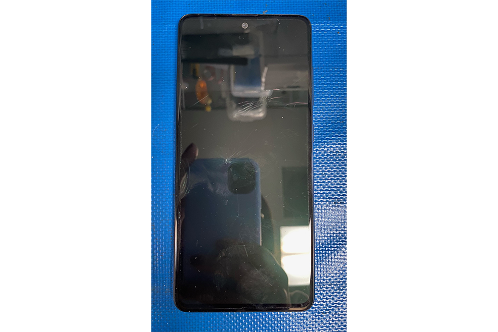 iPhone 13 Pro Back Glass Replacement: An Essential Guide - GadgetMates